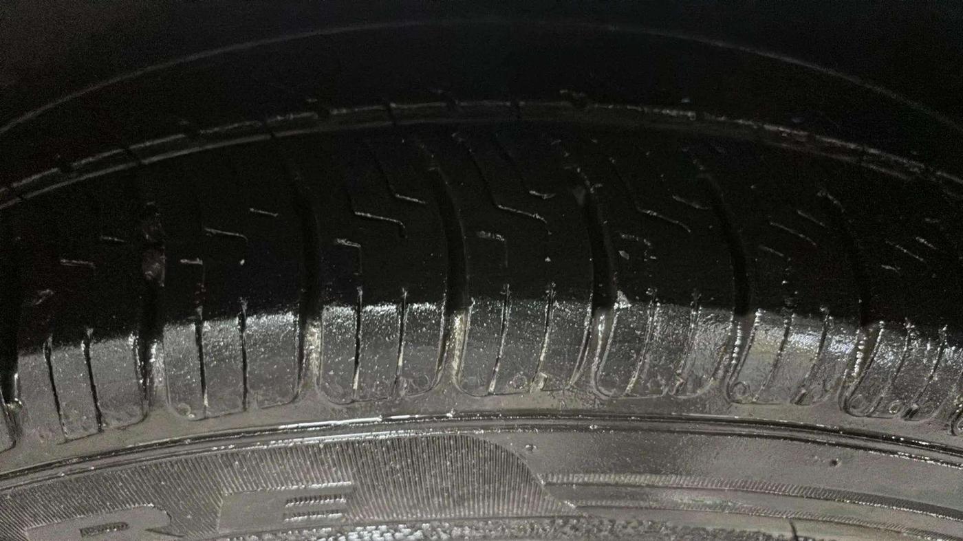2020 Skoda Rapid ACTIVE 1.0 TSI, Petrol, Manual, 82,242 km, Right Front Tyre Tread