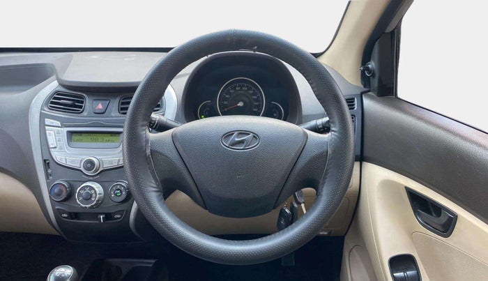 2015 Hyundai Eon MAGNA +, Petrol, Manual, 15,234 km, Steering Wheel Close Up
