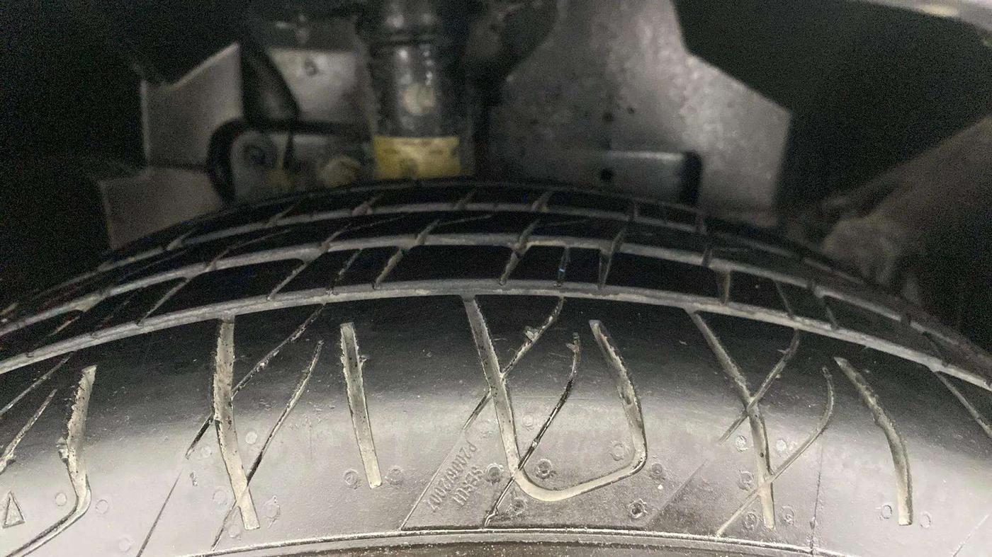 2020 Ford Ecosport TITANIUM 1.5L DIESEL, Diesel, Manual, 59,253 km, Right Front Tyre Tread
