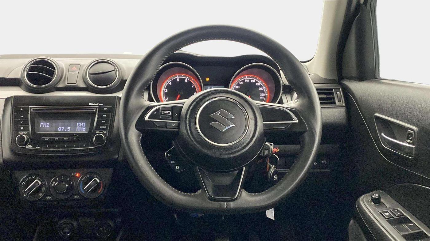 2020 Maruti Swift VXI, Petrol, Manual, 41,846 km, Steering Wheel Close Up