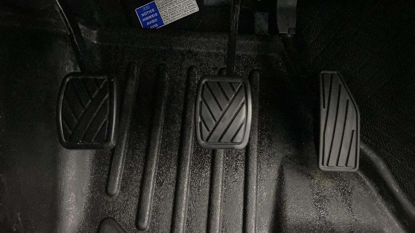 2020 Maruti Swift VXI, Petrol, Manual, 41,846 km, Pedals