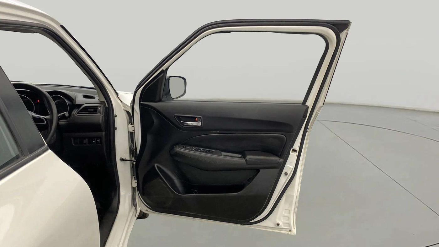 2020 Maruti Swift VXI, Petrol, Manual, 41,846 km, RHS Front Door