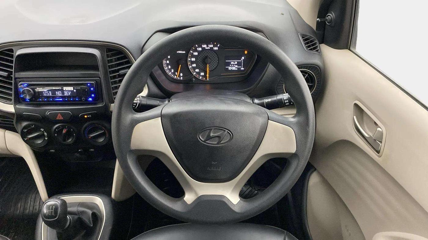 2018 Hyundai NEW SANTRO MAGNA, Petrol, Manual, 15,459 km, Steering Wheel Close Up