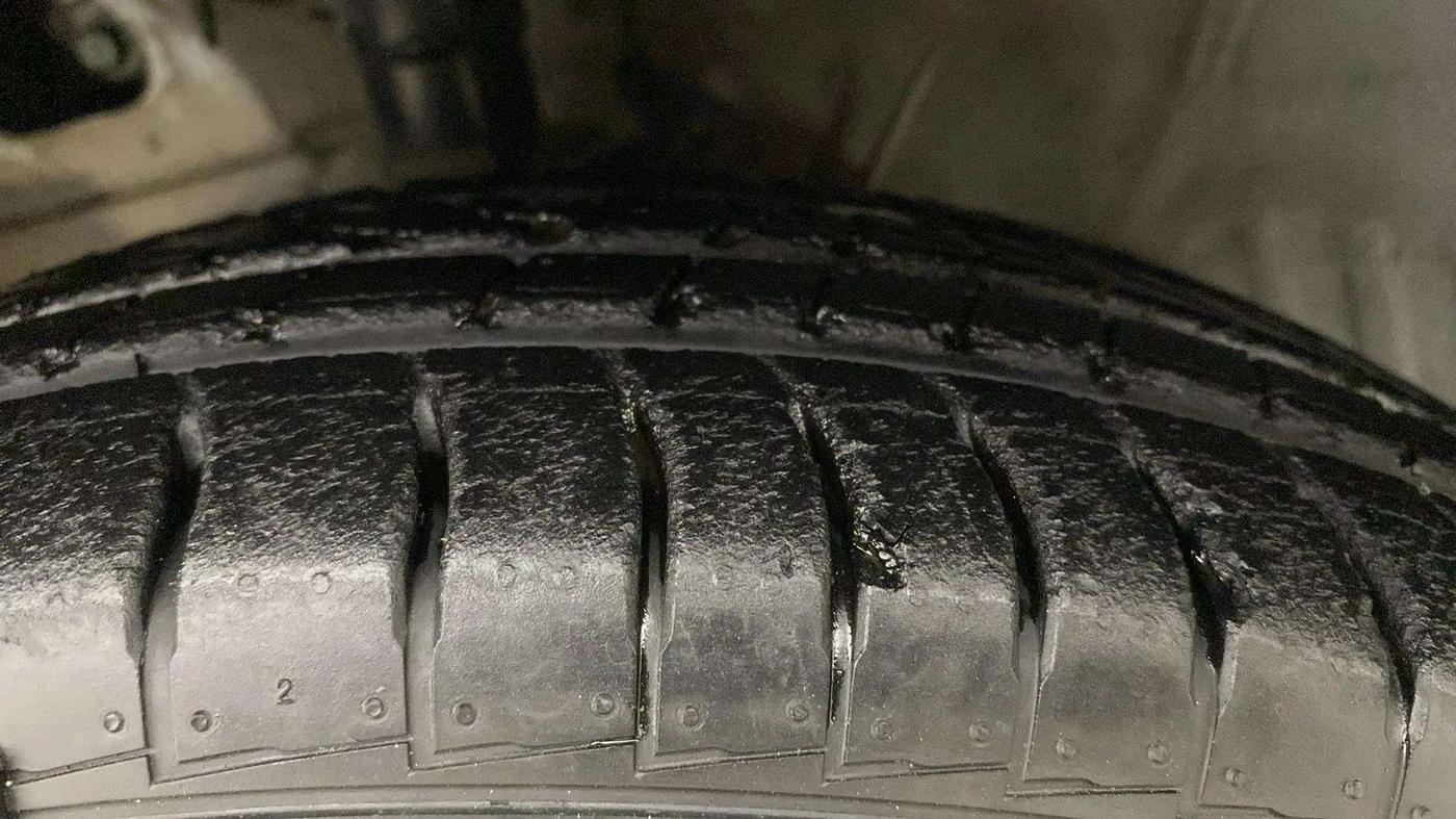 2018 Hyundai NEW SANTRO MAGNA, Petrol, Manual, 15,459 km, Left Front Tyre Tread