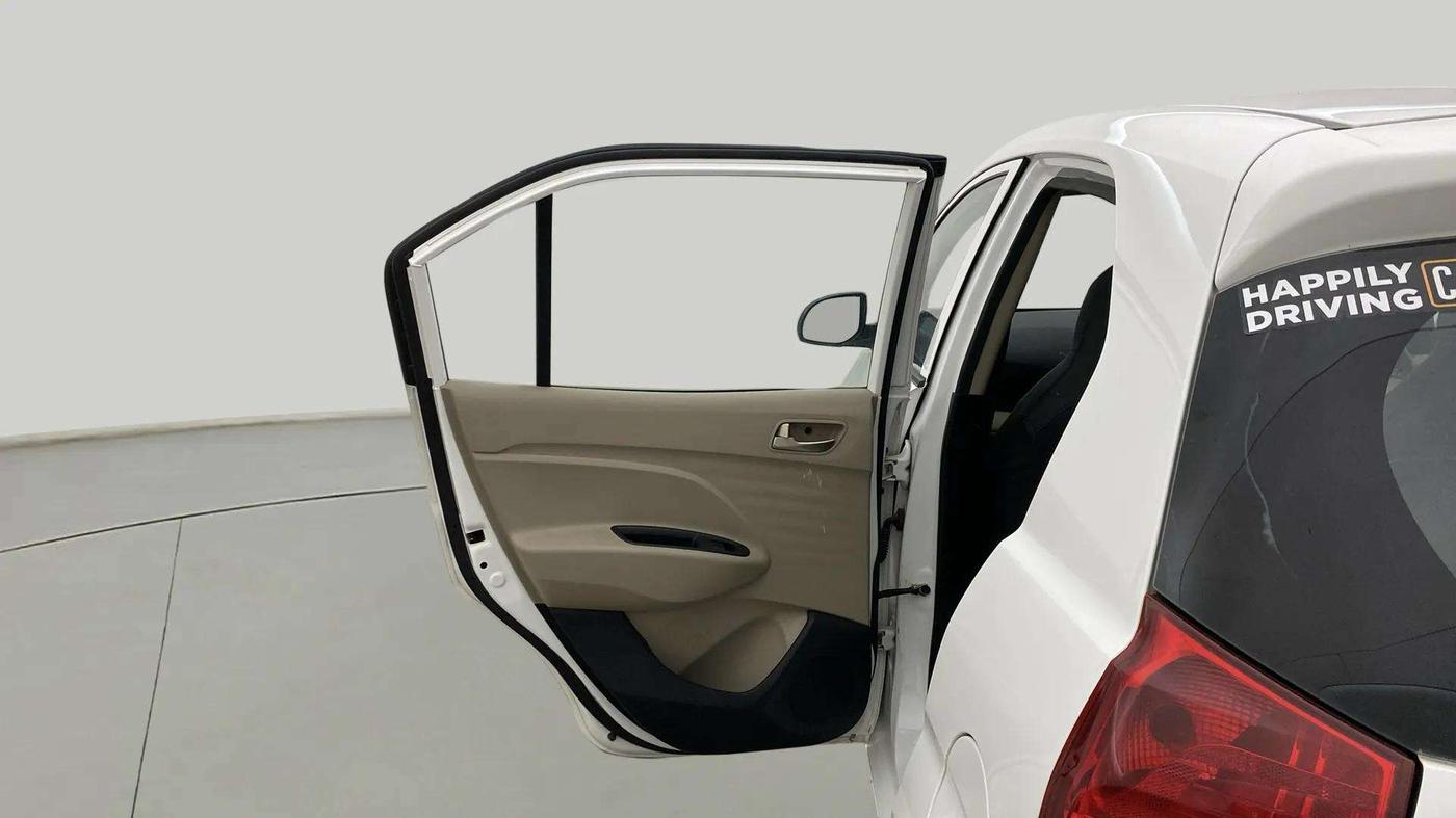 2018 Hyundai NEW SANTRO MAGNA, Petrol, Manual, 15,459 km, LHS Rear Door