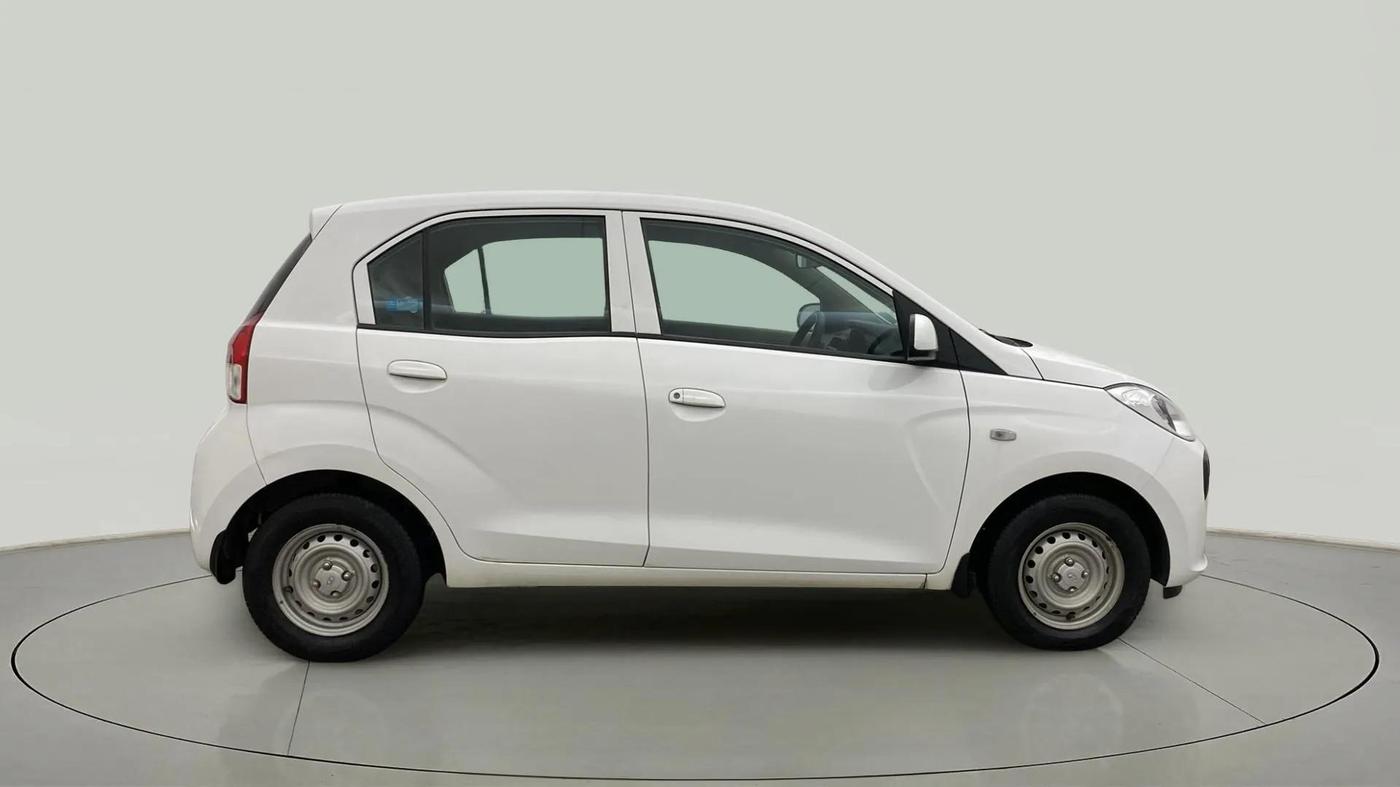 2018 Hyundai NEW SANTRO MAGNA, Petrol, Manual, 15,459 km, Right Side View