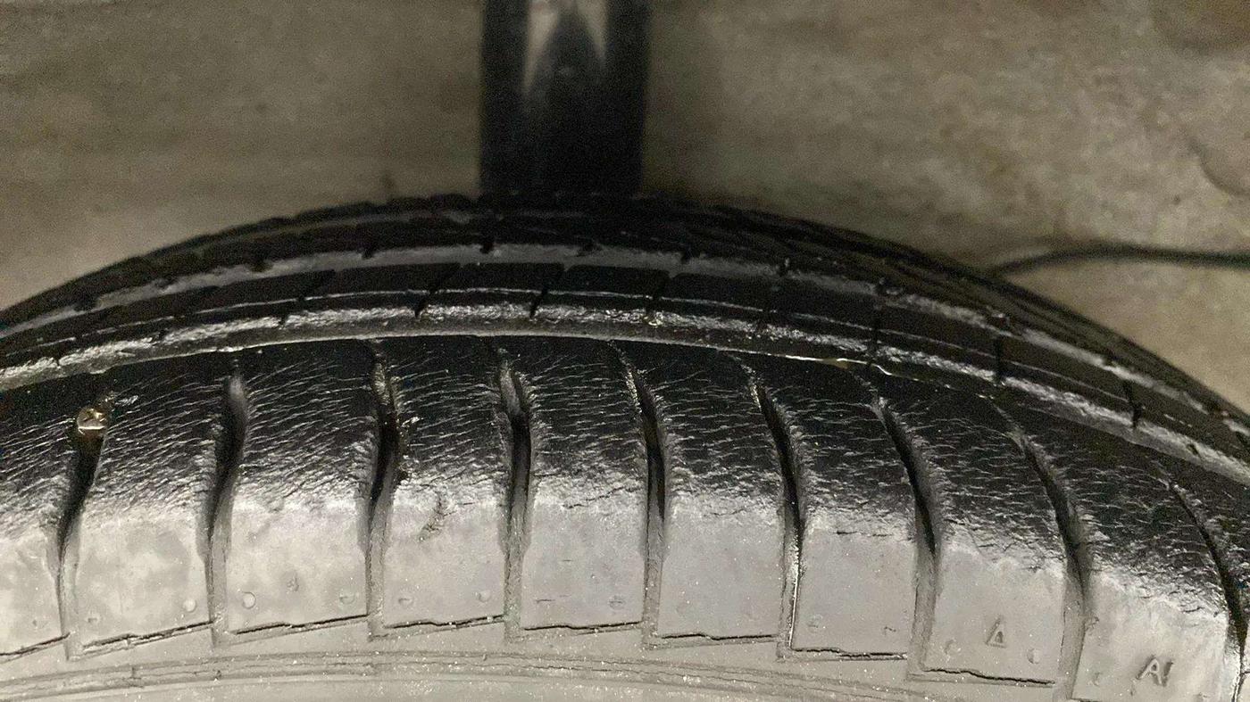 2018 Hyundai NEW SANTRO MAGNA, Petrol, Manual, 15,459 km, Right Rear Tyre Tread