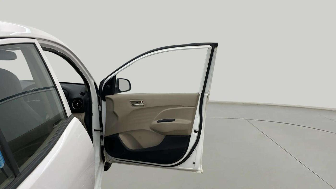 2018 Hyundai NEW SANTRO MAGNA, Petrol, Manual, 15,459 km, RHS Front Door