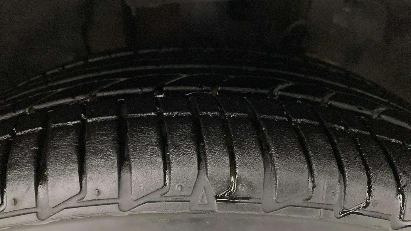 2023 Tata Tiago XZA PLUS PETROL, Petrol, Automatic, 19,953 km, Right Front Tyre Tread