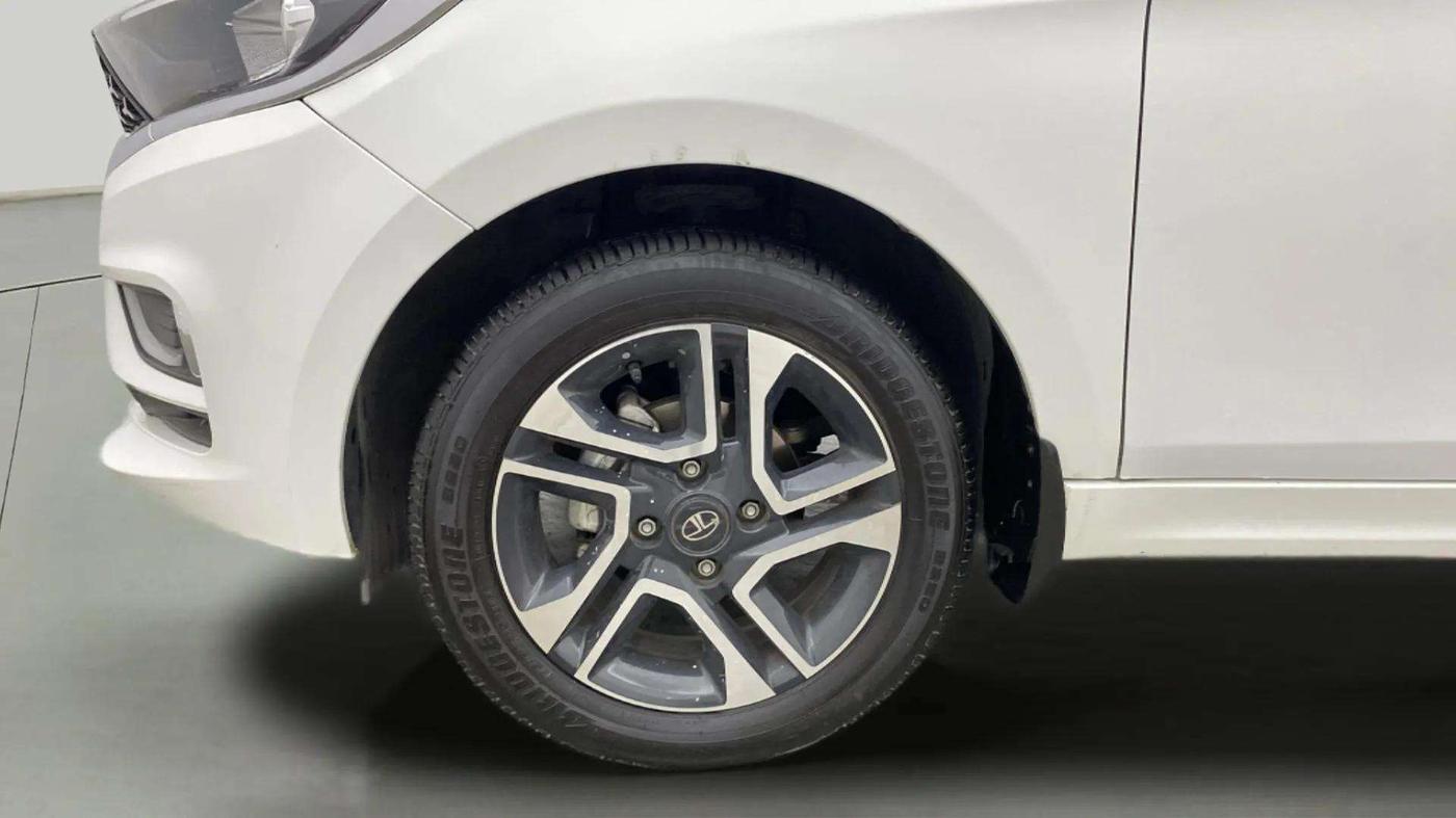 2023 Tata Tiago XZA PLUS PETROL, Petrol, Automatic, 19,953 km, Left Front Wheel