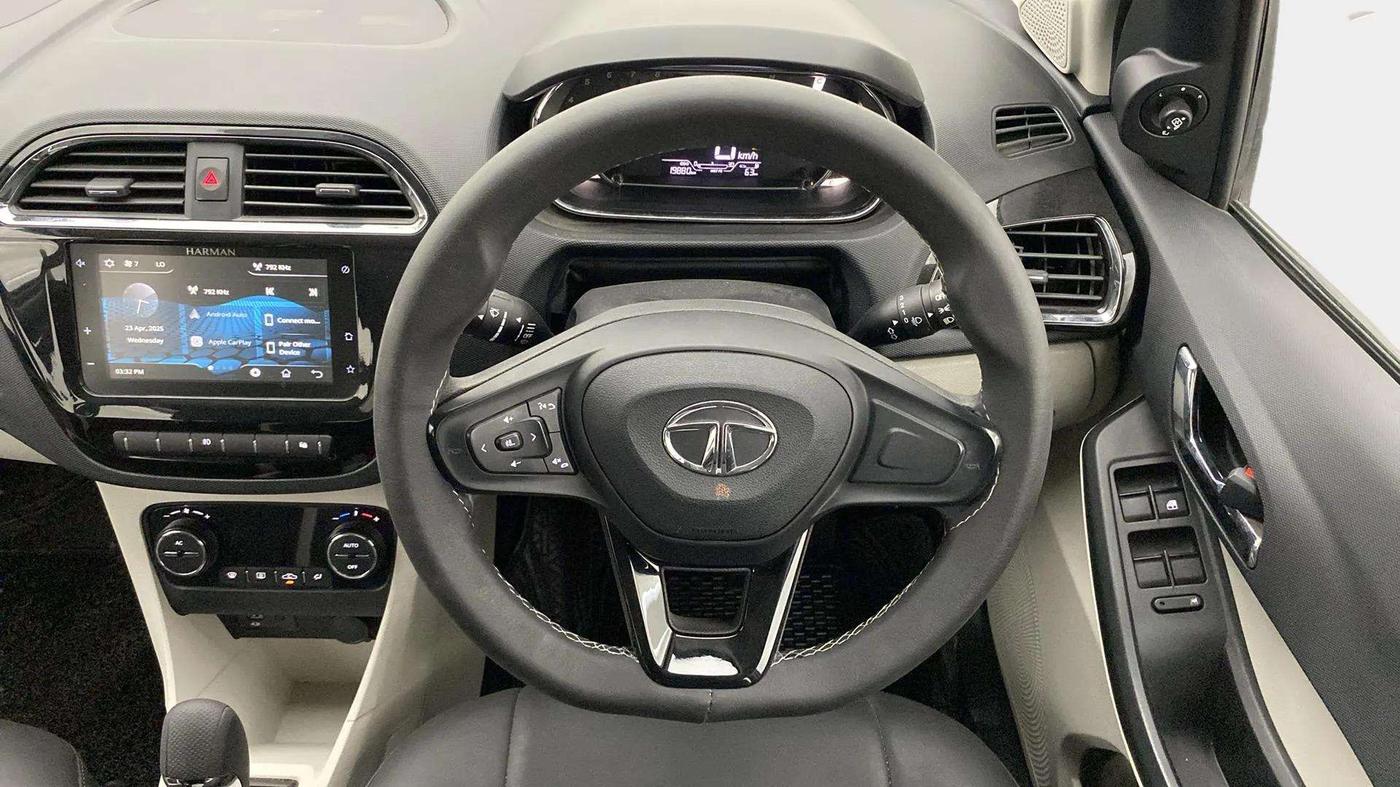 2023 Tata Tiago XZA PLUS PETROL, Petrol, Automatic, 19,953 km, Steering Wheel Close Up