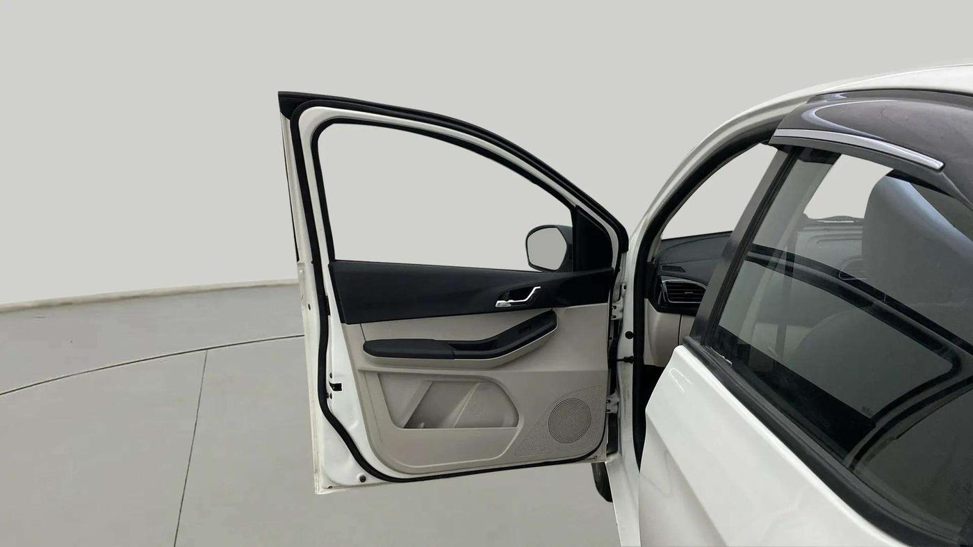 2023 Tata Tiago XZA PLUS PETROL, Petrol, Automatic, 19,953 km, LHS Front Door