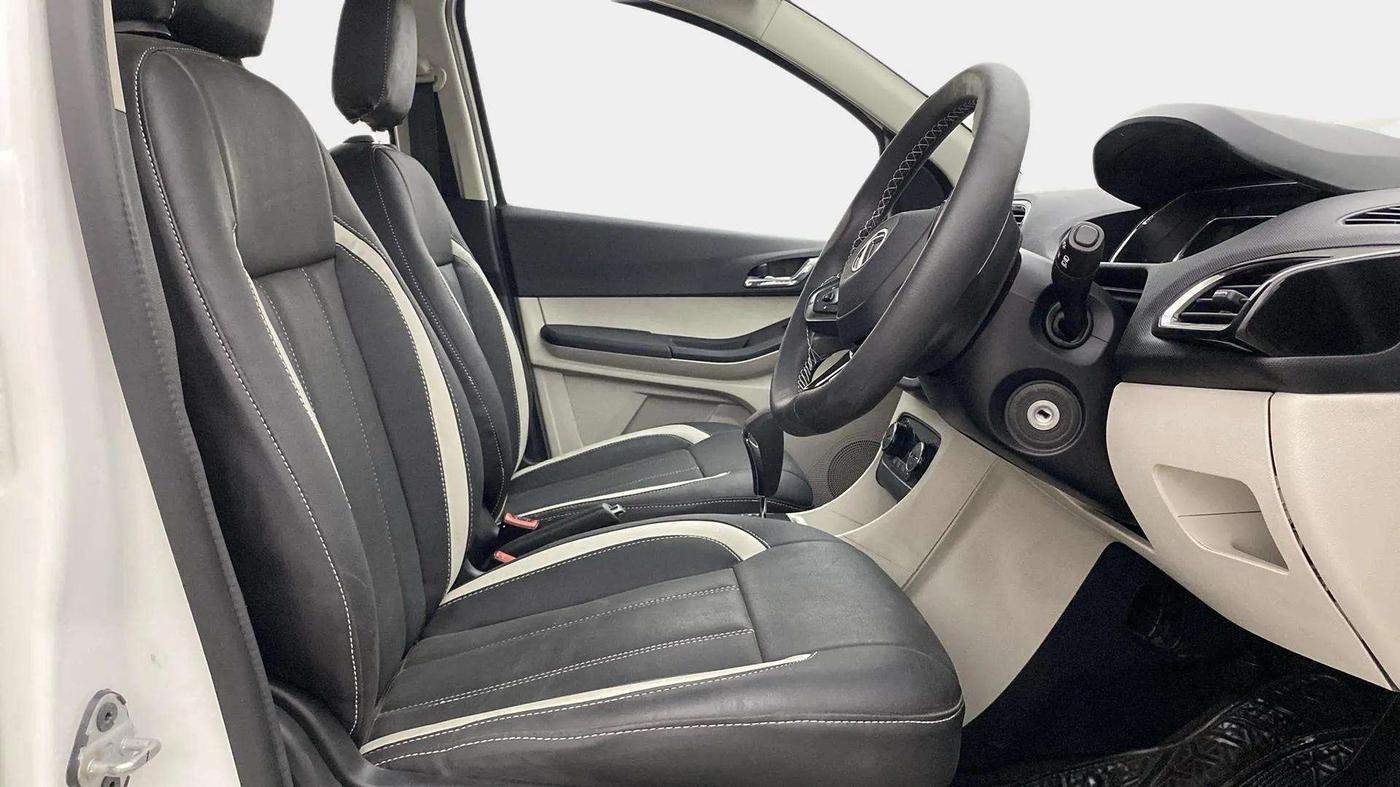2023 Tata Tiago XZA PLUS PETROL, Petrol, Automatic, 19,953 km, Right Side Front Door Cabin