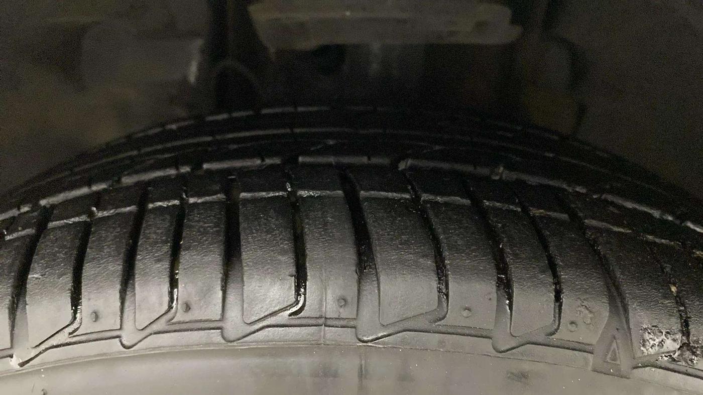 2023 Tata Tiago XZA PLUS PETROL, Petrol, Automatic, 19,953 km, Left Front Tyre Tread