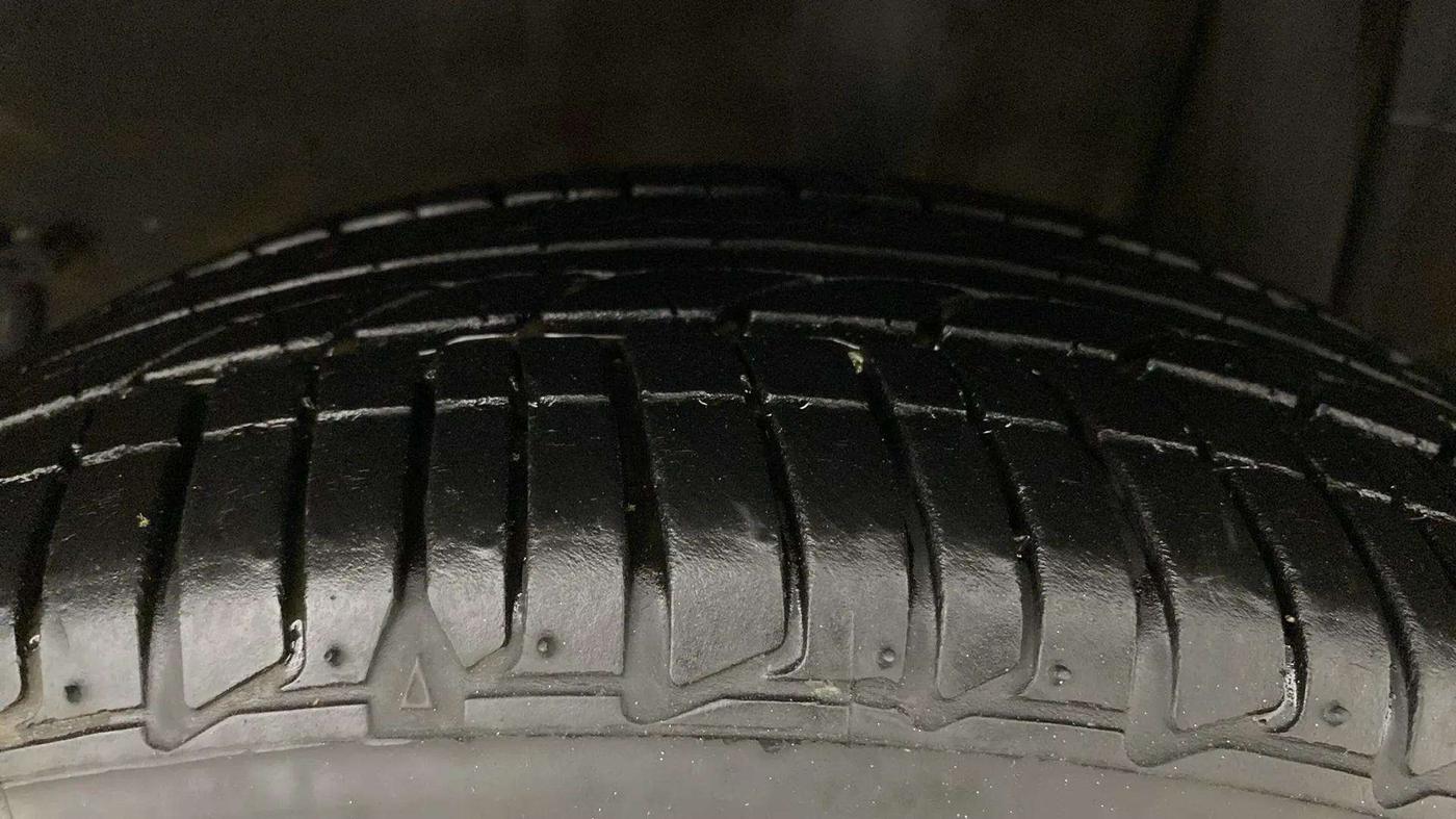 2023 Tata Tiago XZA PLUS PETROL, Petrol, Automatic, 19,953 km, Left Rear Tyre Tread
