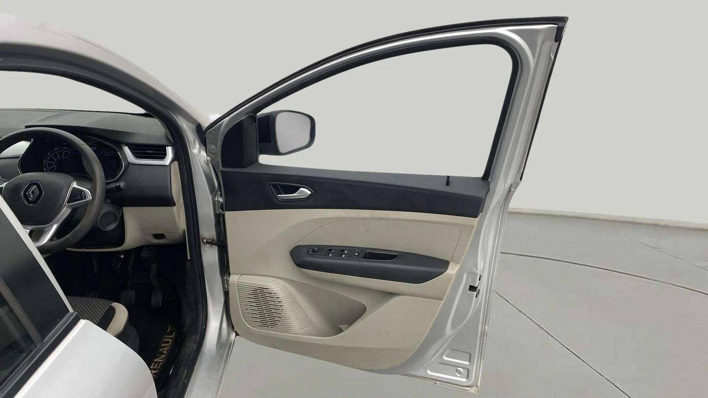 2022 Renault TRIBER RXZ, Petrol, Manual, 86,666 km, RHS Front Door