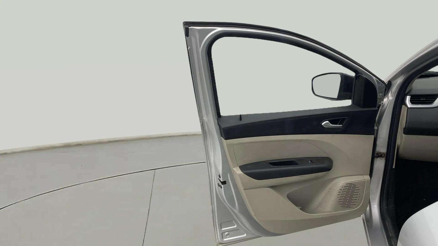 2022 Renault TRIBER RXZ, Petrol, Manual, 86,666 km, LHS Front Door