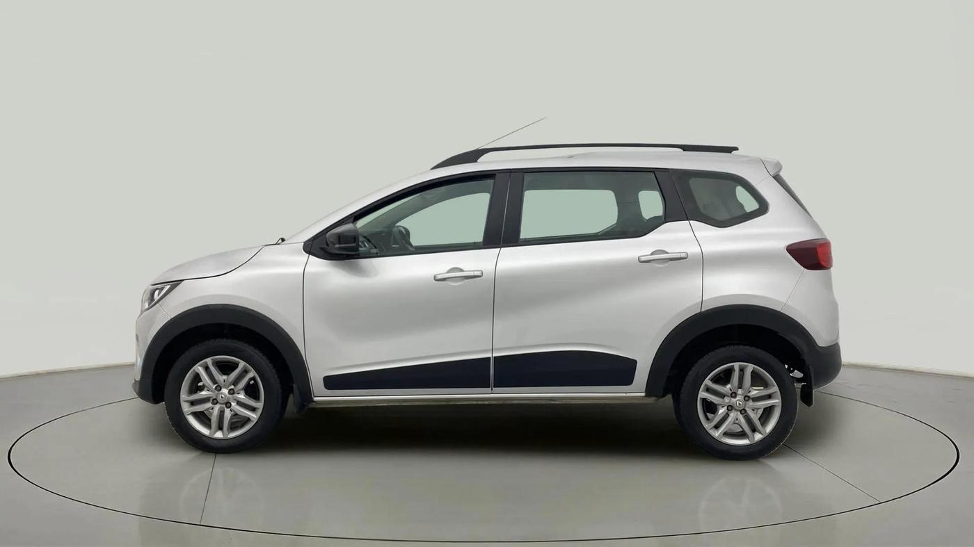2022 Renault TRIBER RXZ, Petrol, Manual, 86,666 km, Left Side
