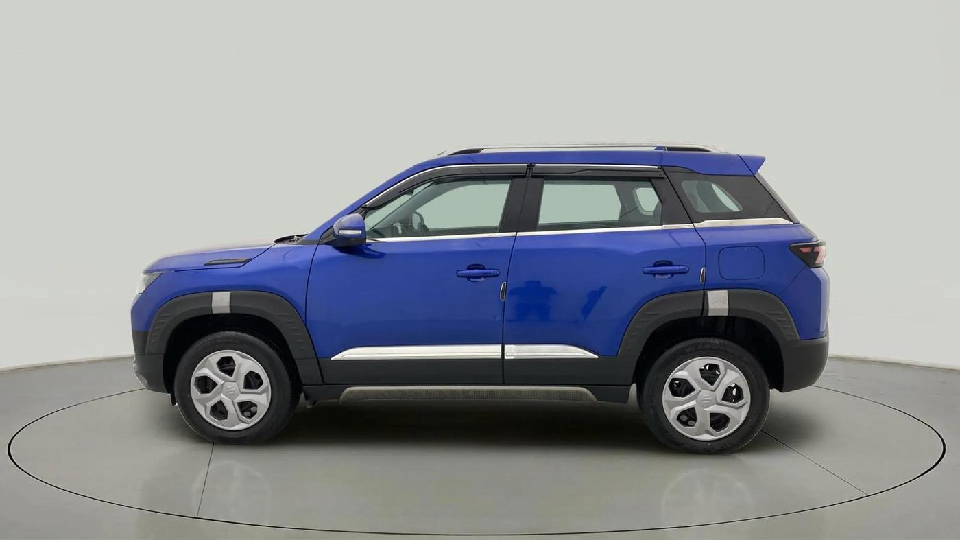 2023 Maruti BREZZA LXI SMART HYBRID, Petrol, Manual, 24,795 km, Left Side