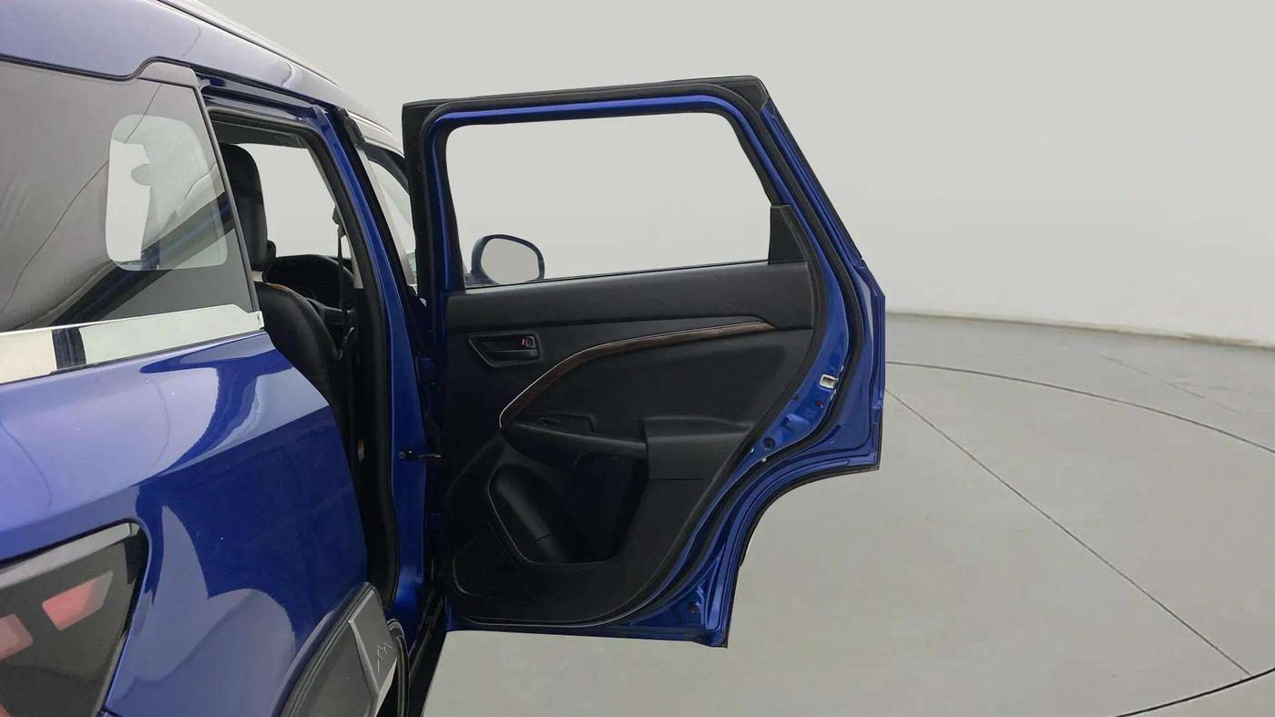 2023 Maruti BREZZA LXI SMART HYBRID, Petrol, Manual, 24,795 km, RHS Rear Door
