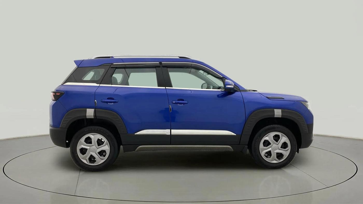 2023 Maruti BREZZA LXI SMART HYBRID, Petrol, Manual, 24,795 km, Right Side View