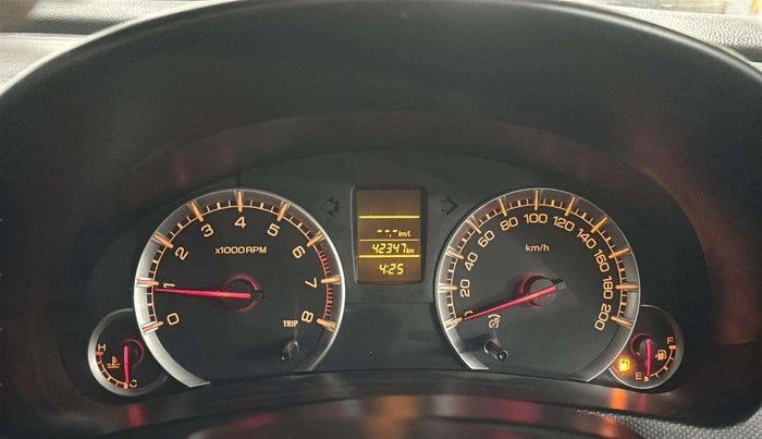 2015 Maruti Swift VXI, Petrol, Manual, 42,348 km, Odometer Image