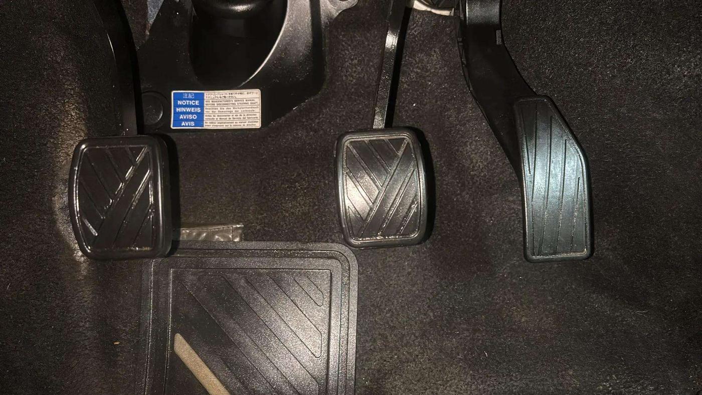 2017 Maruti IGNIS ALPHA 1.2, Petrol, Manual, 49,622 km, Pedals