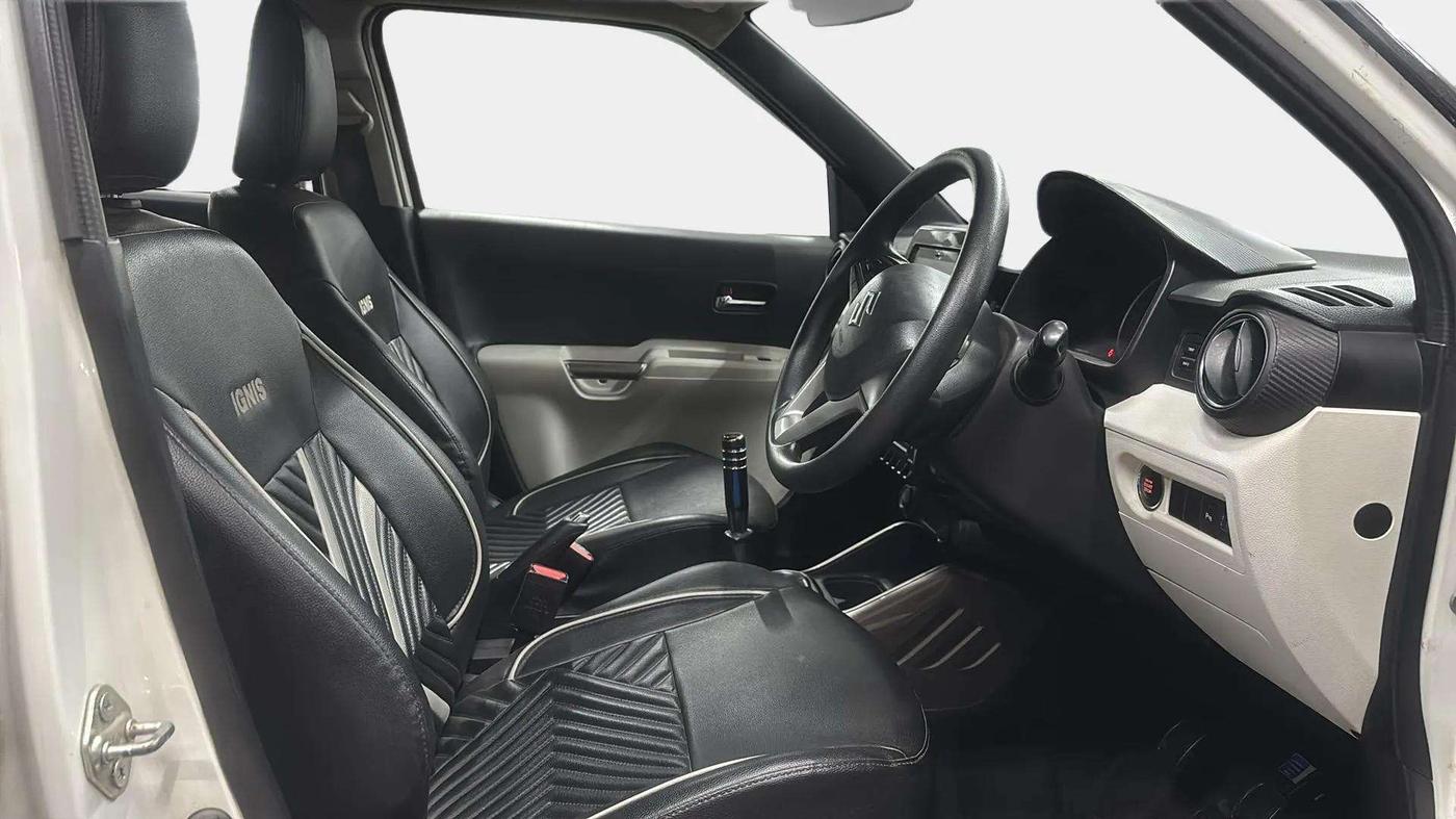 2017 Maruti IGNIS ALPHA 1.2, Petrol, Manual, 49,622 km, Right Side Front Door Cabin