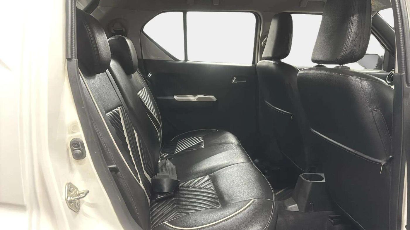 2017 Maruti IGNIS ALPHA 1.2, Petrol, Manual, 49,622 km, Right Side Rear Door Cabin
