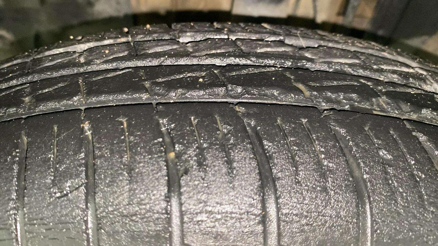 2019 Renault TRIBER RXZ, Petrol, Manual, 19,448 km, Left Front Tyre Tread