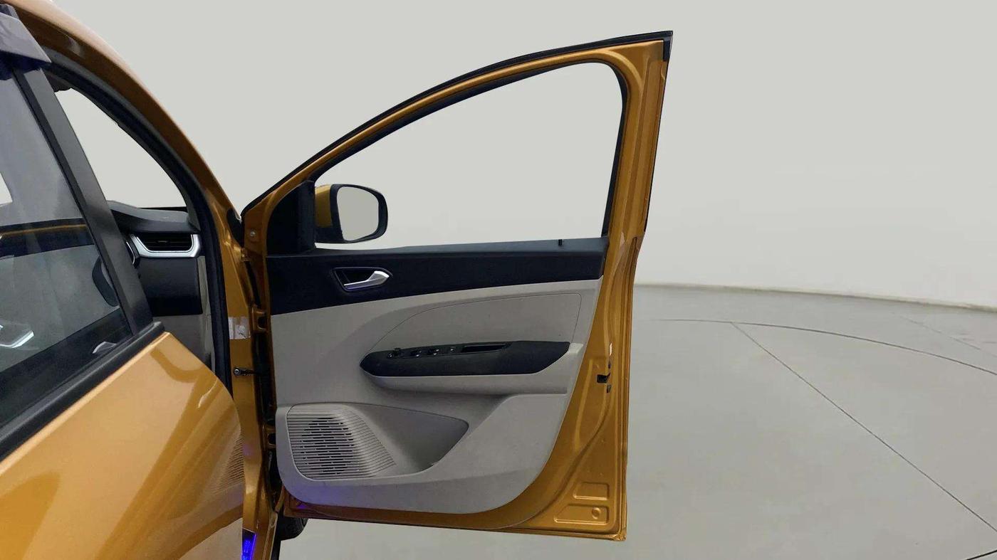 2019 Renault TRIBER RXZ, Petrol, Manual, 19,448 km, RHS Front Door