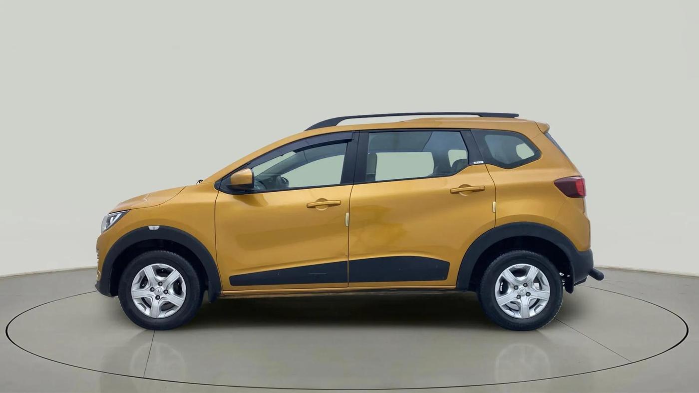 2019 Renault TRIBER RXZ, Petrol, Manual, 19,448 km, Left Side