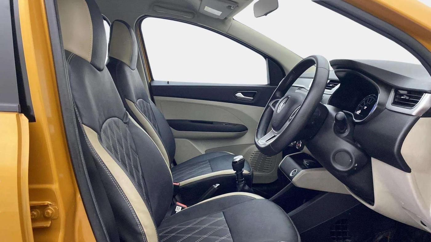 2019 Renault TRIBER RXZ, Petrol, Manual, 19,448 km, Right Side Front Door Cabin