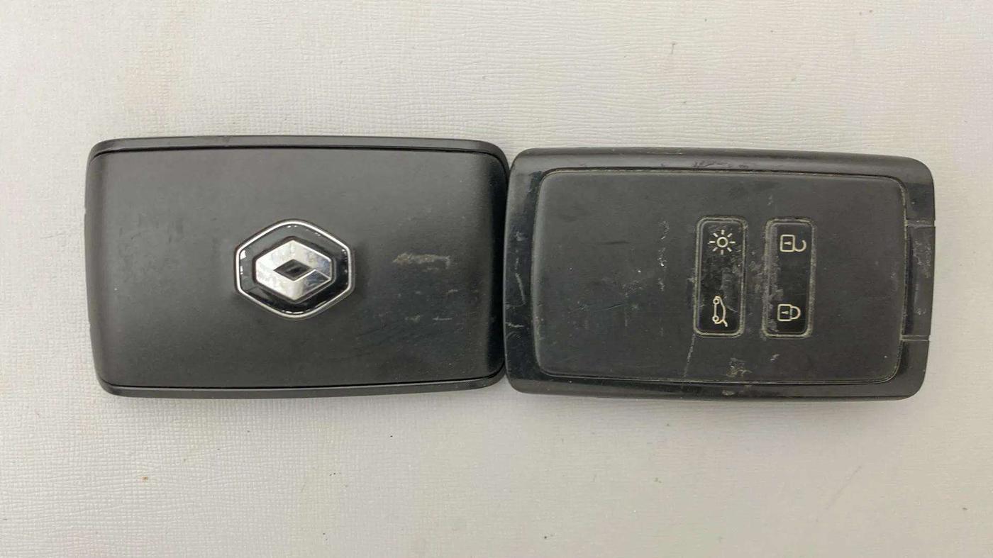 2019 Renault TRIBER RXZ, Petrol, Manual, 19,448 km, Key Close Up