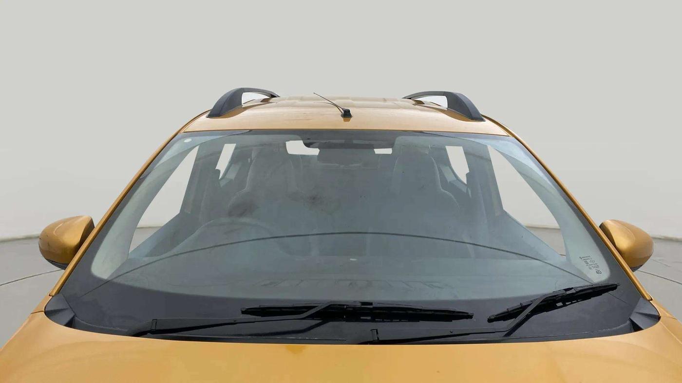 2019 Renault TRIBER RXZ, Petrol, Manual, 19,448 km, Front Windshield