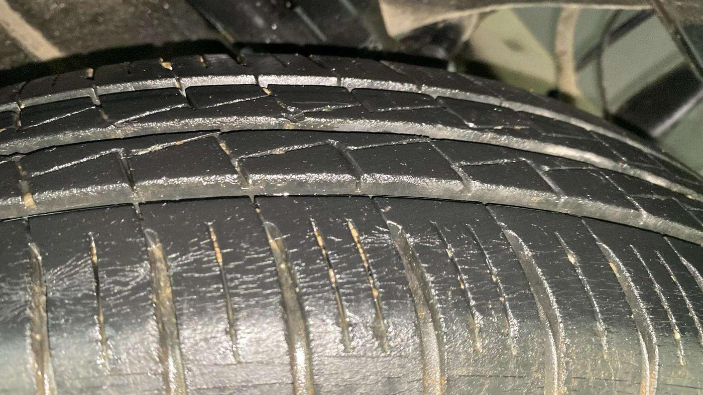 2019 Renault TRIBER RXZ, Petrol, Manual, 19,448 km, Right Rear Tyre Tread