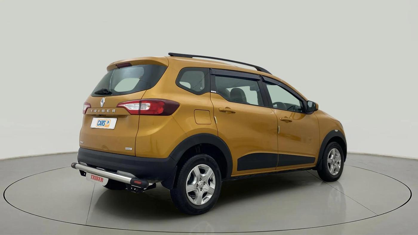 2019 Renault TRIBER RXZ, Petrol, Manual, 19,448 km, Right Back Diagonal