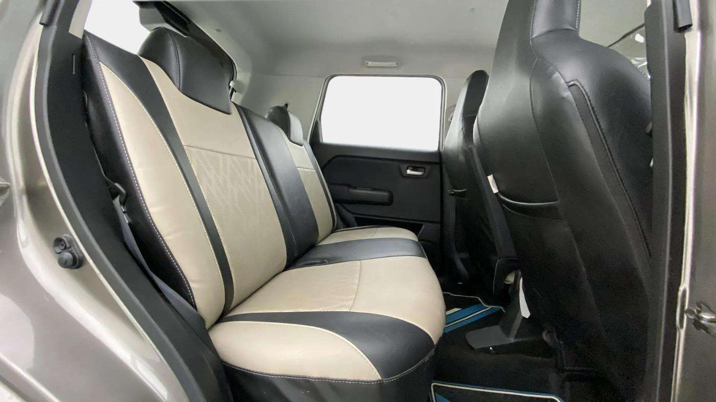 2020 Maruti New Wagon-R VXI 1.2, CNG, Manual, 67,842 km, Right Side Rear Door Cabin