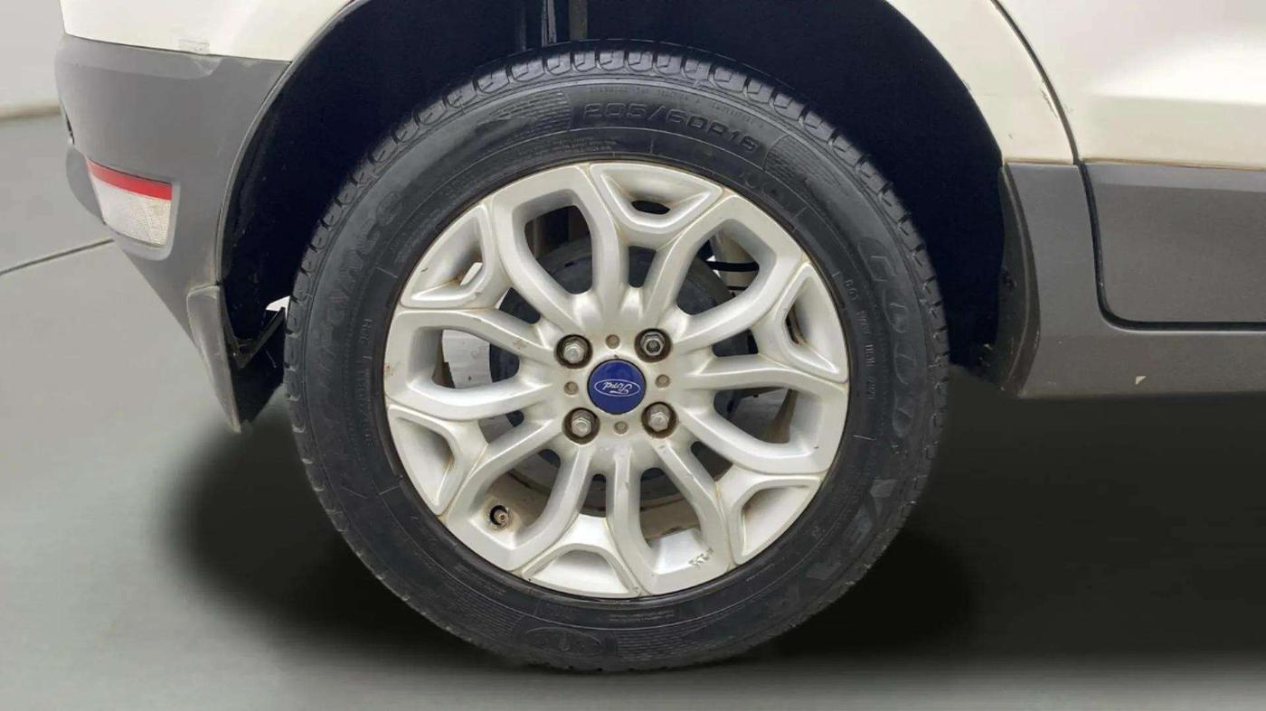 2015 Ford Ecosport TITANIUM 1.5L PETROL AT, Petrol, Automatic, 73,216 km, Right Rear Wheel