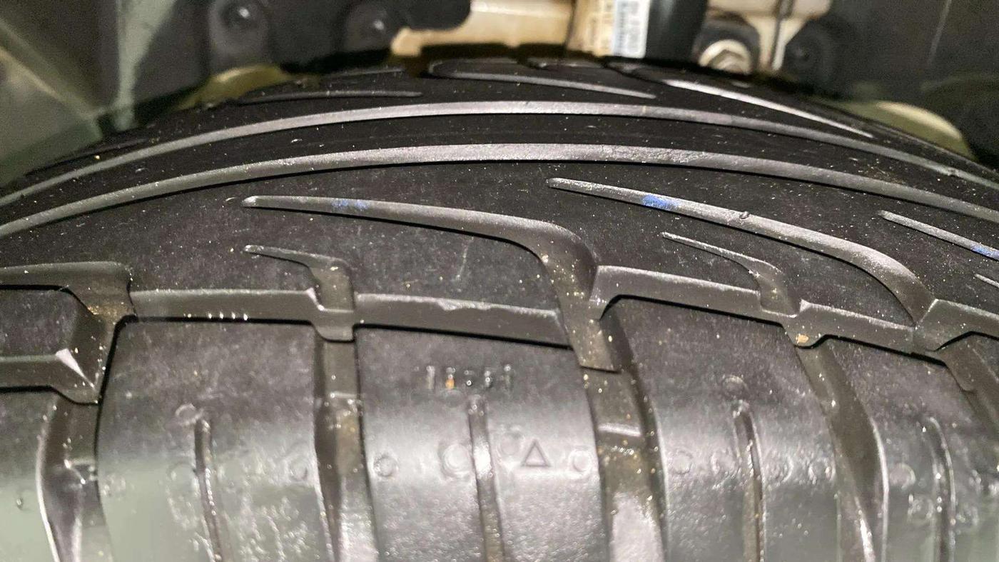 2015 Ford Ecosport TITANIUM 1.5L PETROL AT, Petrol, Automatic, 73,216 km, Left Front Tyre Tread