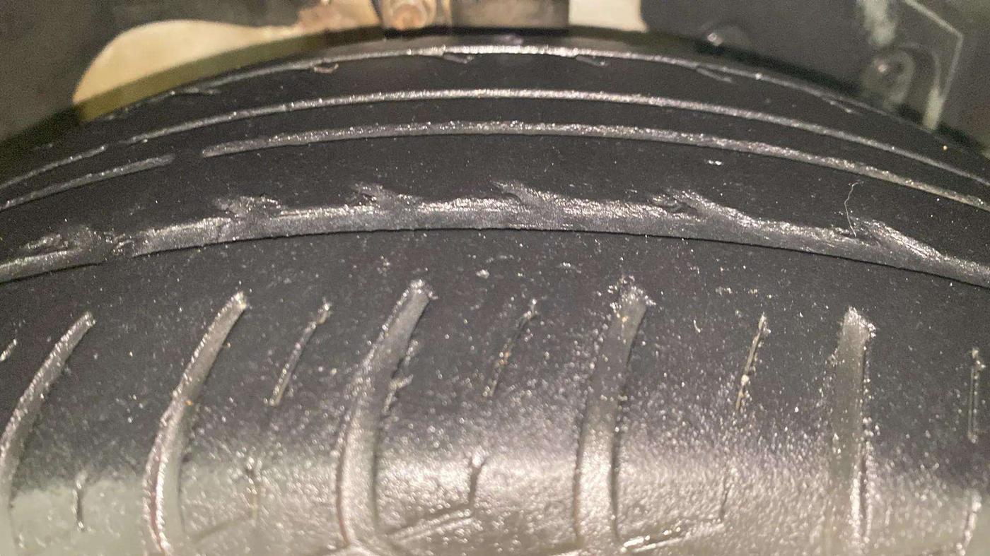 2015 Ford Ecosport TITANIUM 1.5L PETROL AT, Petrol, Automatic, 73,216 km, Right Front Tyre Tread