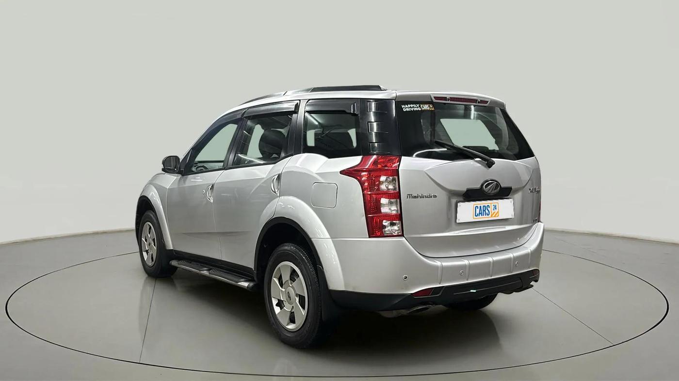 2015 Mahindra XUV500 W6, Diesel, Manual, 41,456 km, Left Back Diagonal
