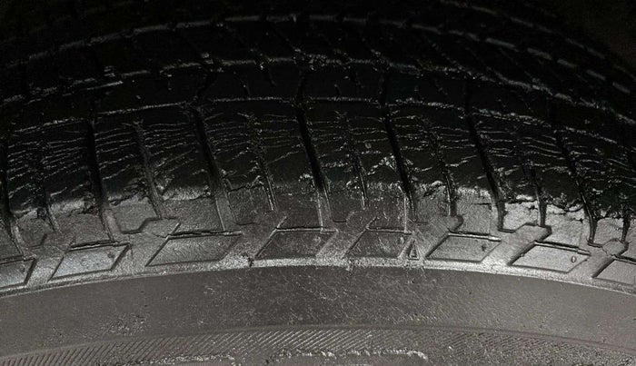 2015 Mahindra XUV500 W6, Diesel, Manual, 41,277 km, Right Front Tyre Tread