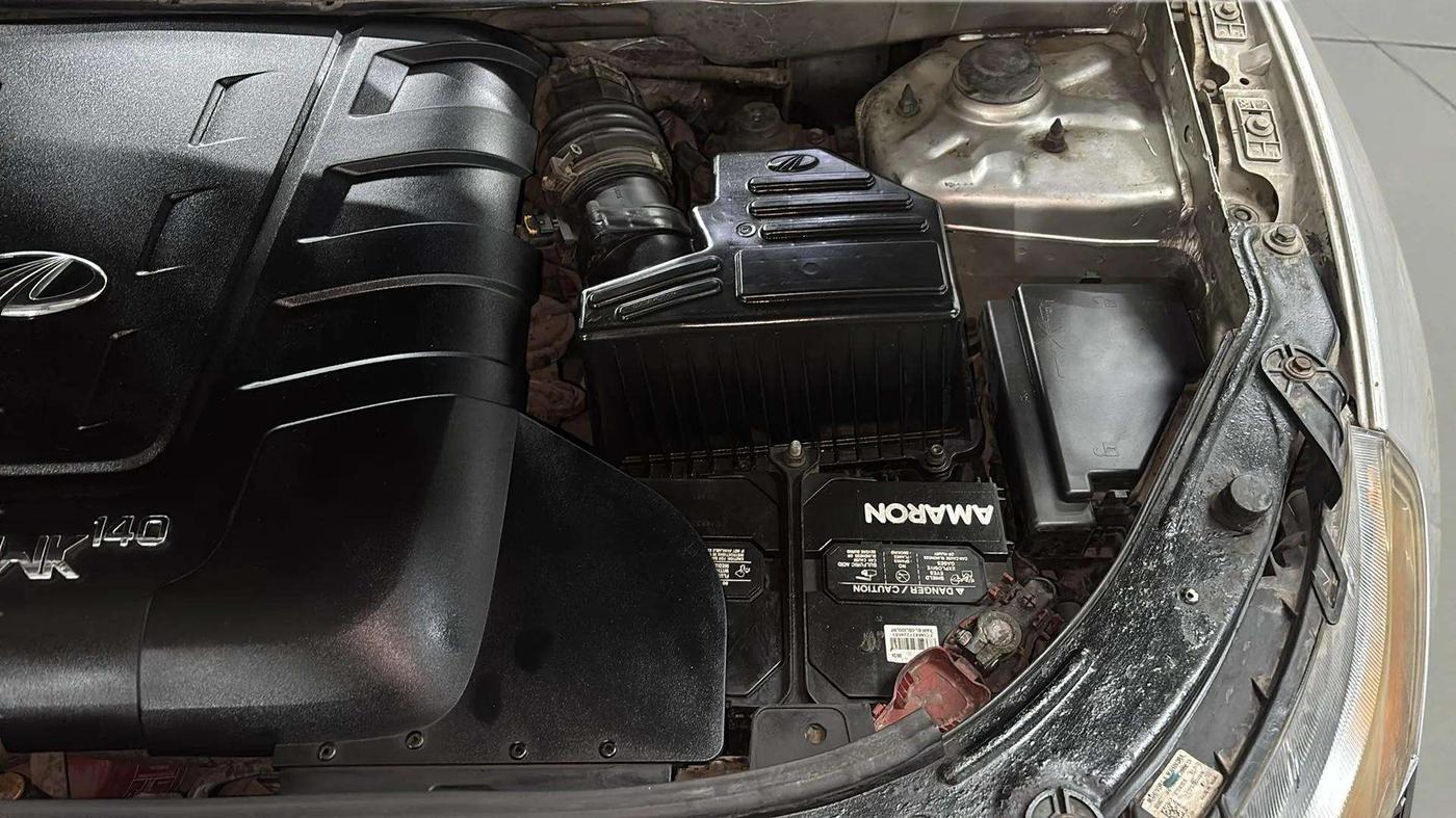 2015 Mahindra XUV500 W6, Diesel, Manual, 41,456 km, Engine View - Left