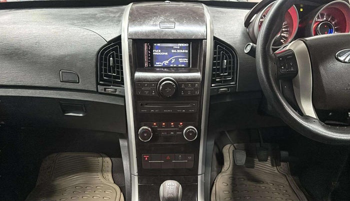 2015 Mahindra XUV500 W6, Diesel, Manual, 41,277 km, Air Conditioner