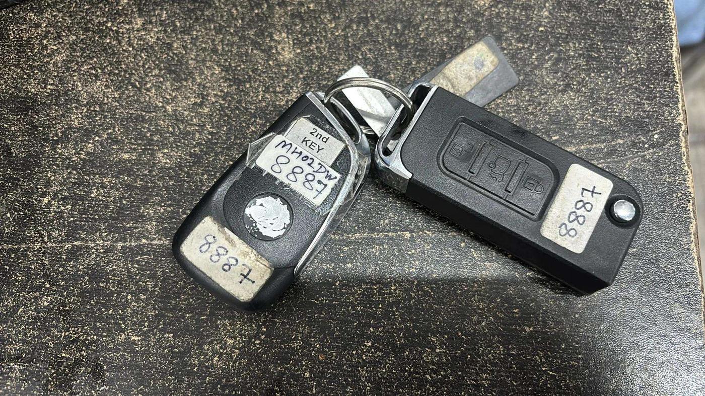 2015 Mahindra XUV500 W6, Diesel, Manual, 41,456 km, Key Close Up