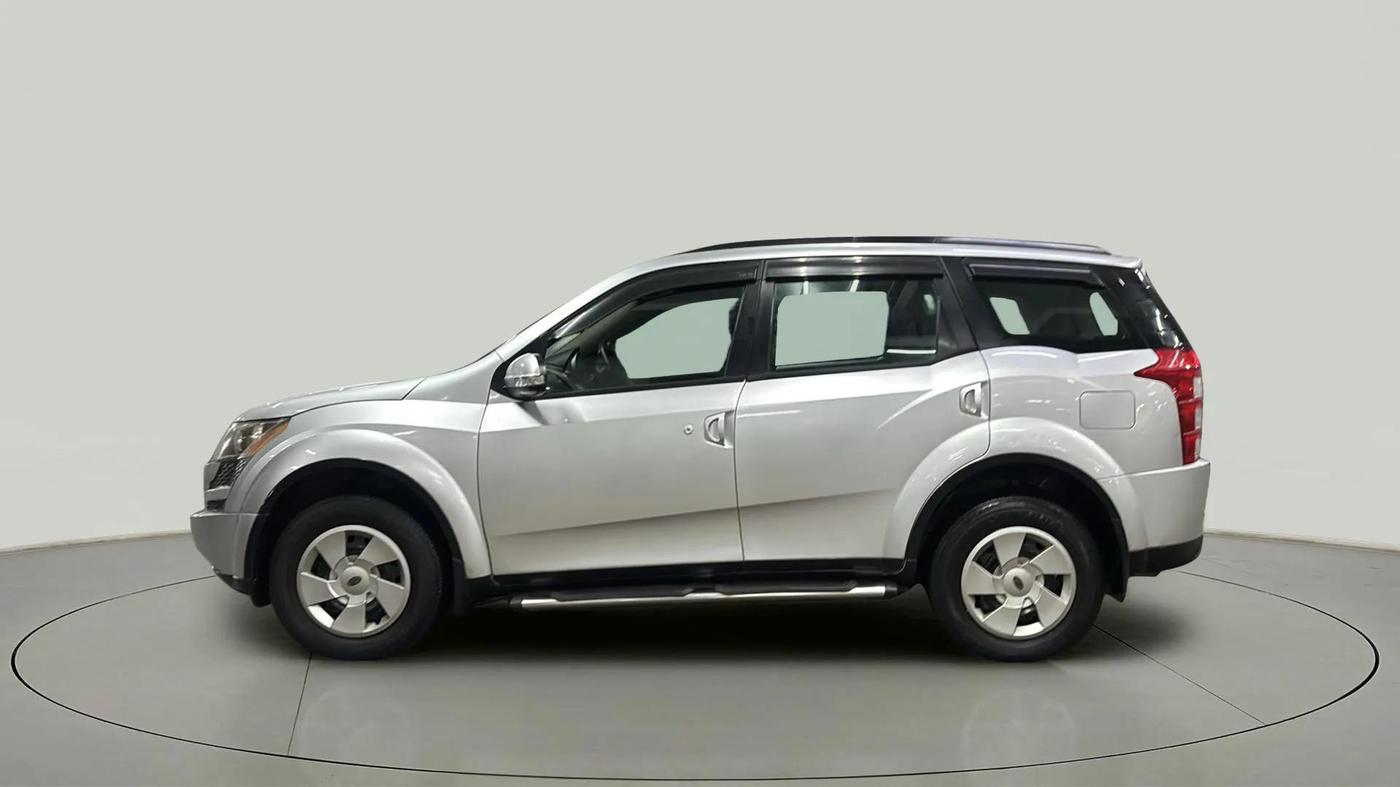 2015 Mahindra XUV500 W6, Diesel, Manual, 41,456 km, Left Side