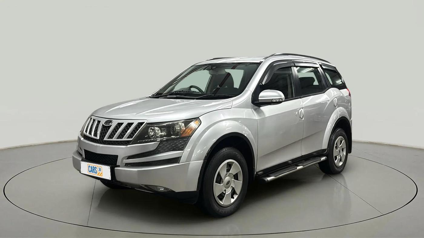 2015 Mahindra XUV500 W6, Diesel, Manual, 41,456 km, Left Front Diagonal