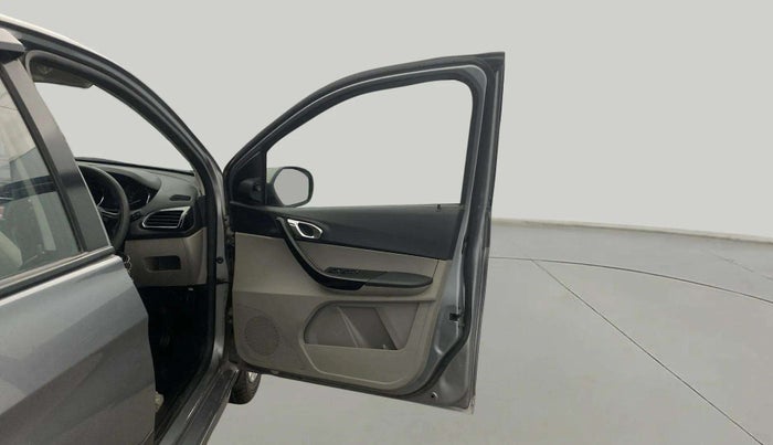 2018 Tata Tiago XZ PETROL, Petrol, Manual, 45,256 km, RHS Front Door