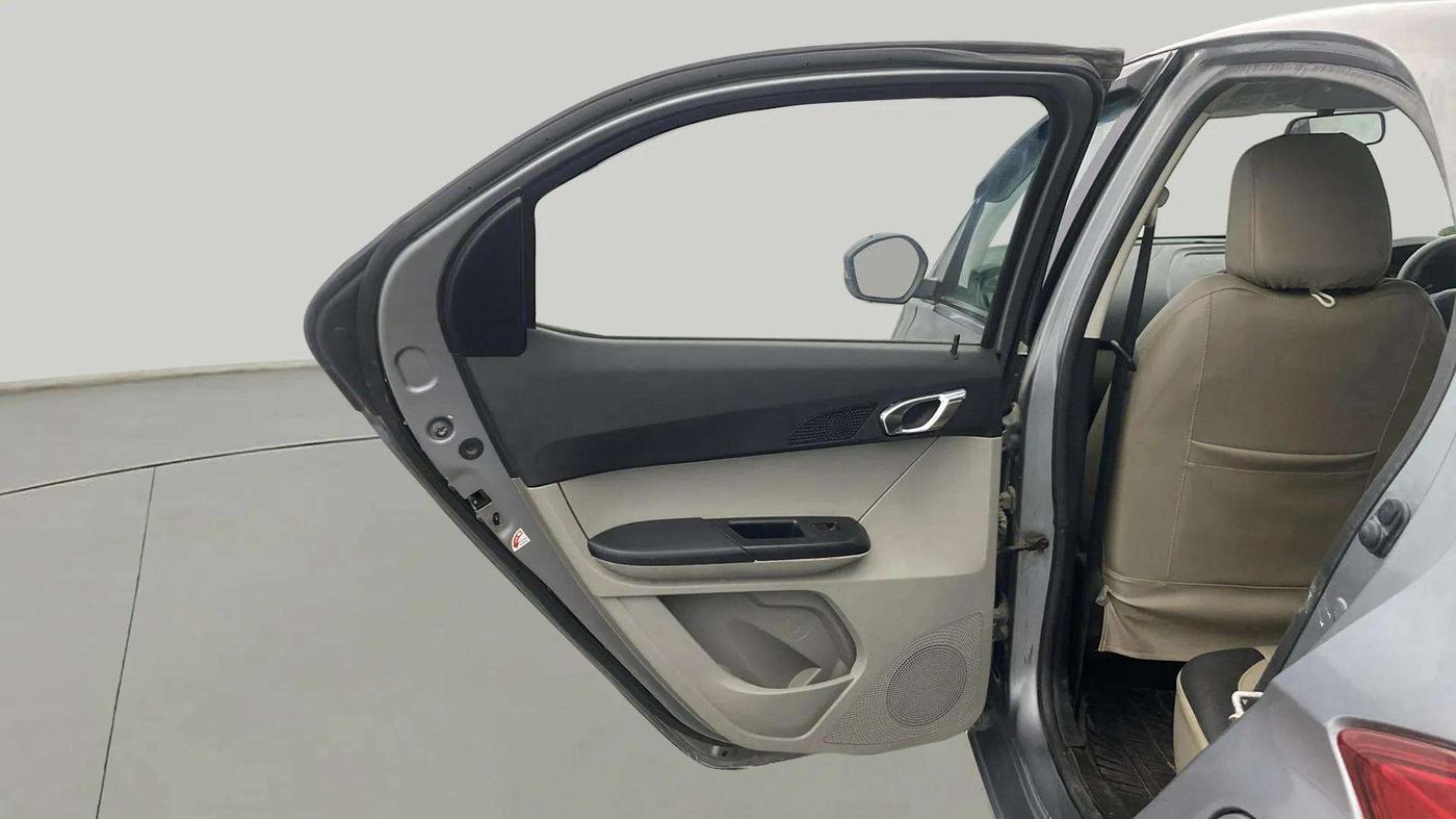 2018 Tata Tiago XZ PETROL, Petrol, Manual, 45,256 km, LHS Rear Door